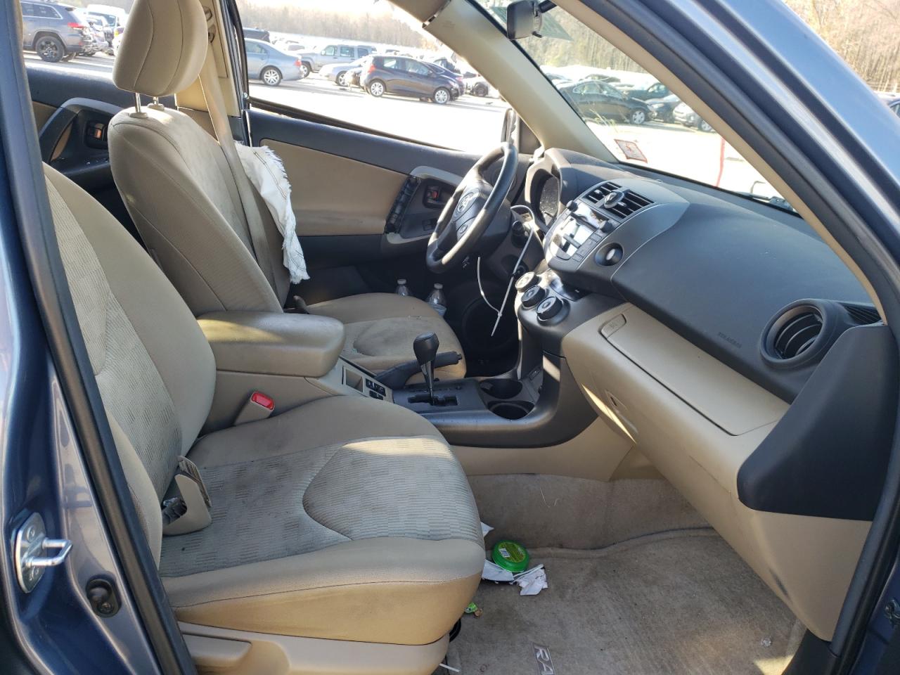 Photo 5 from auction – 2010 TOYOTA RAV4 with VIN 2T3BF4DV8AW075000