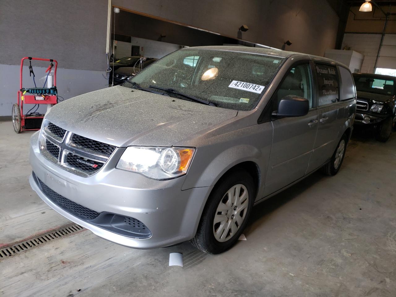 Photo 2 from auction – 2016 DODGE GRAND CARA with VIN 2C4RDGBG9GR276711
