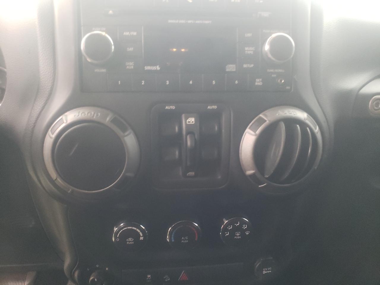 Photo 9 from auction – 2013 JEEP WRANGLER U with VIN 1C4BJWDG2DL529115