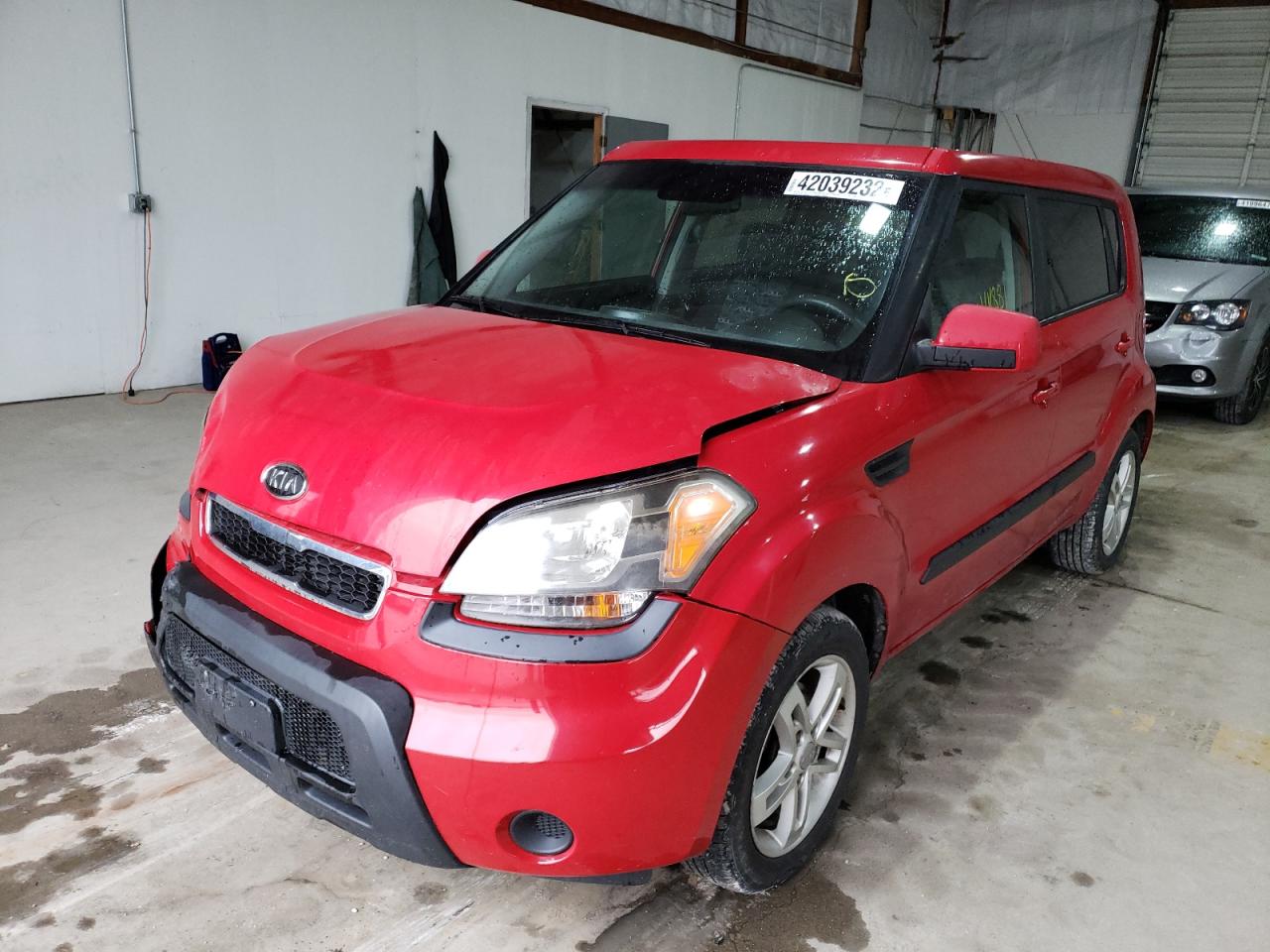 Photo 2 from auction – 2011 KIA SOUL + with VIN KNDJT2A29B7236731