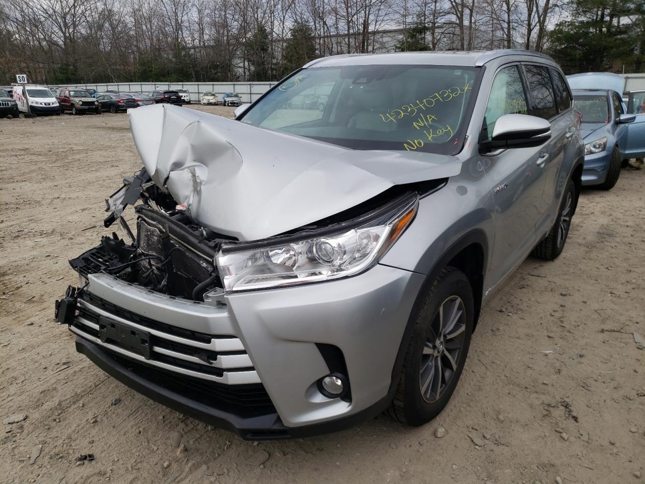 Photo 2 from auction – 2017 TOYOTA HIGHLANDER with VIN 5TDJGRFHXHS023585