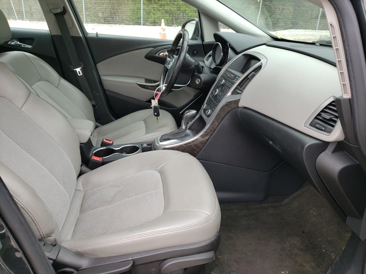 Photo 5 from auction – 2015 BUICK VERANO CON with VIN 1G4PR5SKXF4119137