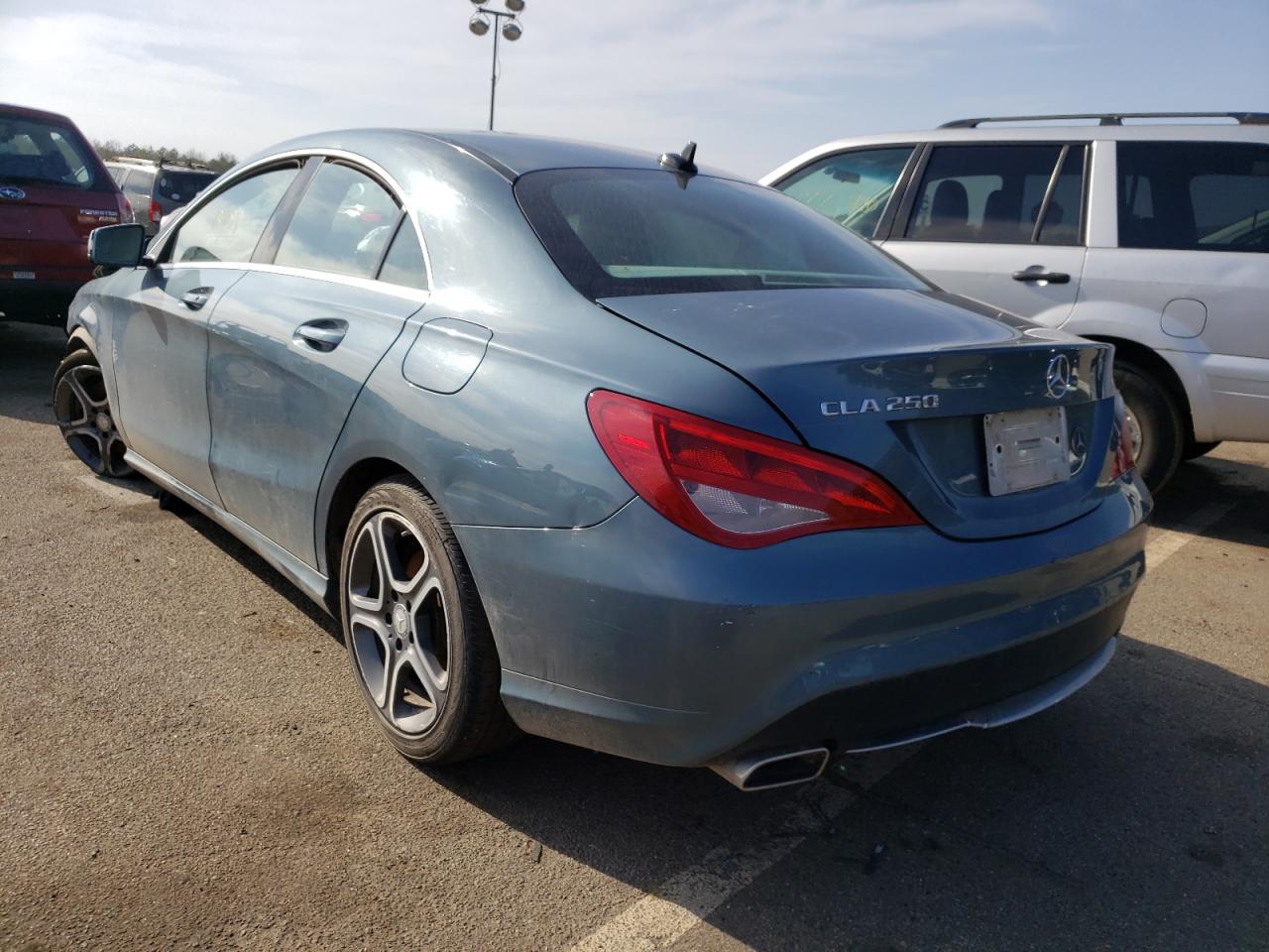 Photo 3 from auction – 2014 MERCEDES-BENZ CLA 250 with VIN WDDSJ4EB7EN047520