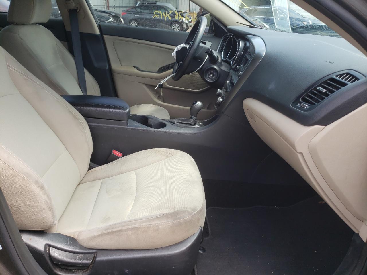 Photo 5 from auction – 2013 KIA OPTIMA LX with VIN 5XXGM4A74DG131183