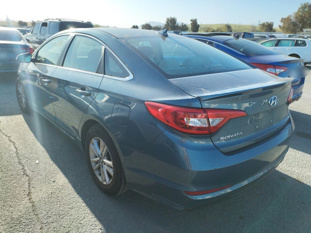 Photo 3 from auction – 2016 HYUNDAI SONATA SE with VIN 5NPE24AF8GH376887