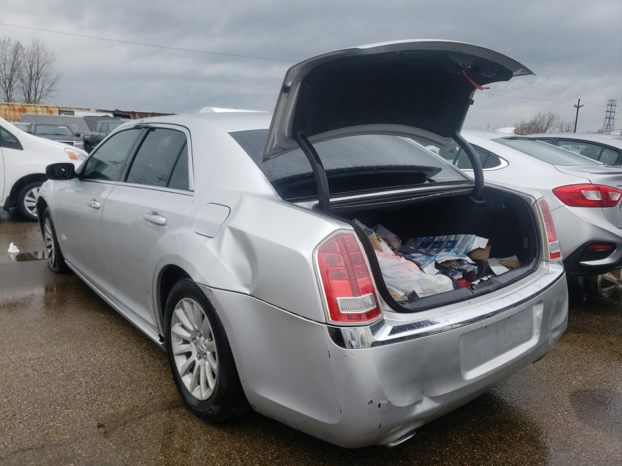 Photo 3 from auction – 2012 CHRYSLER 300 with VIN 2C3CCAAG8CH113902