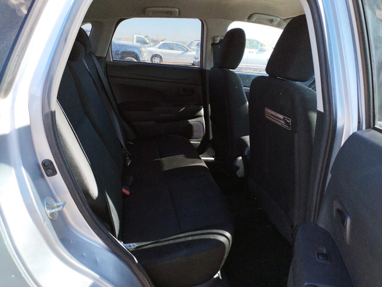 Photo 6 from auction – 2012 MITSUBISHI OUTLANDER with VIN JA4AP3AU0CZ008497