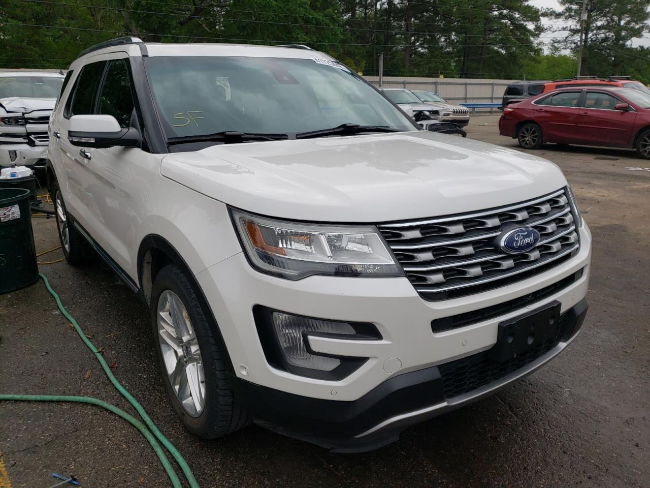 FORD EXPLORER L 2016 with VIN 1FM5K8F80GGC55692 - Photo from auction