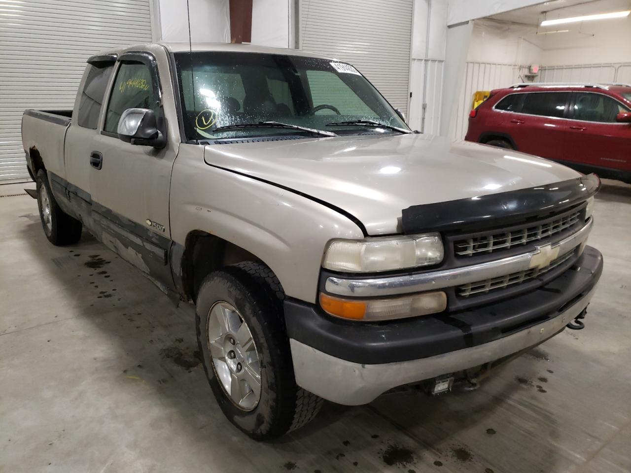 CHEVROLET SILVERADO 1999 with VIN 1GCEK19T5XE108565 - Photo from auction