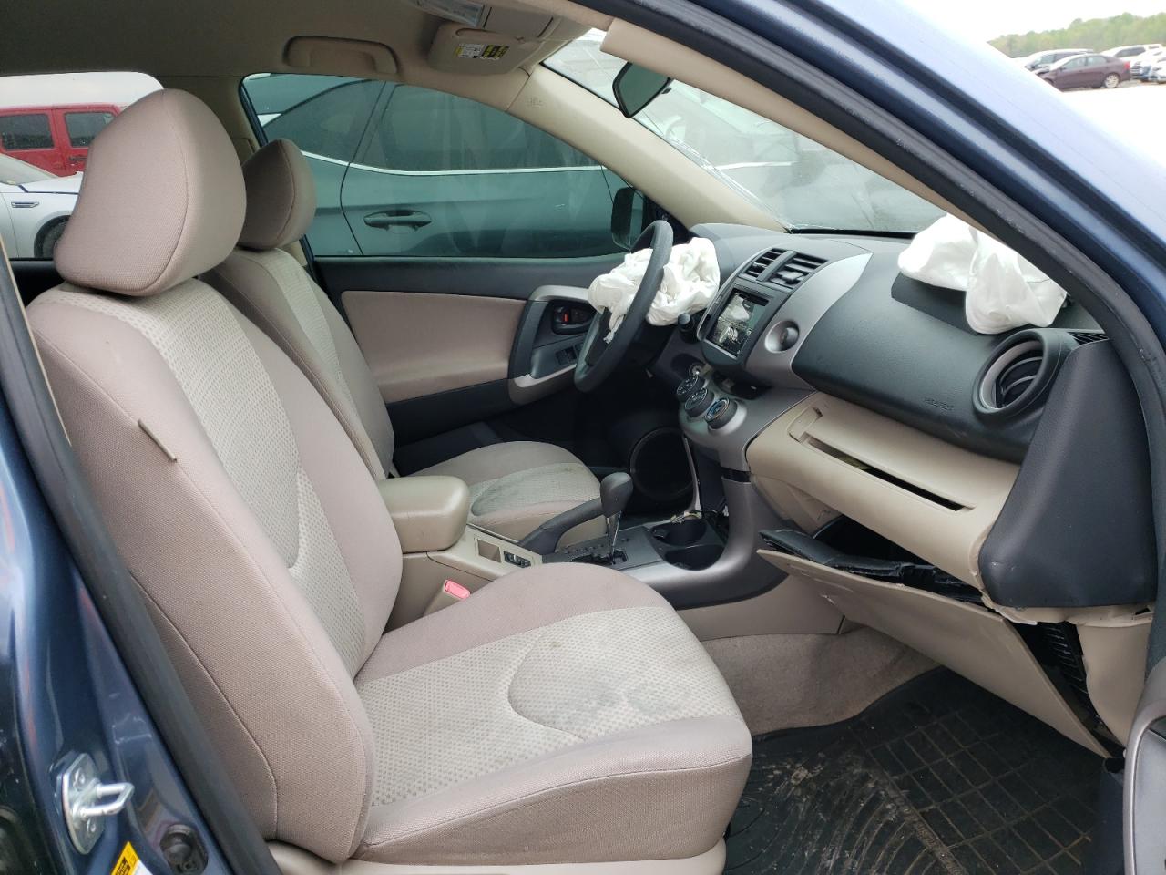 Photo 5 from auction – 2008 TOYOTA RAV4 with VIN JTMZD33V086073852