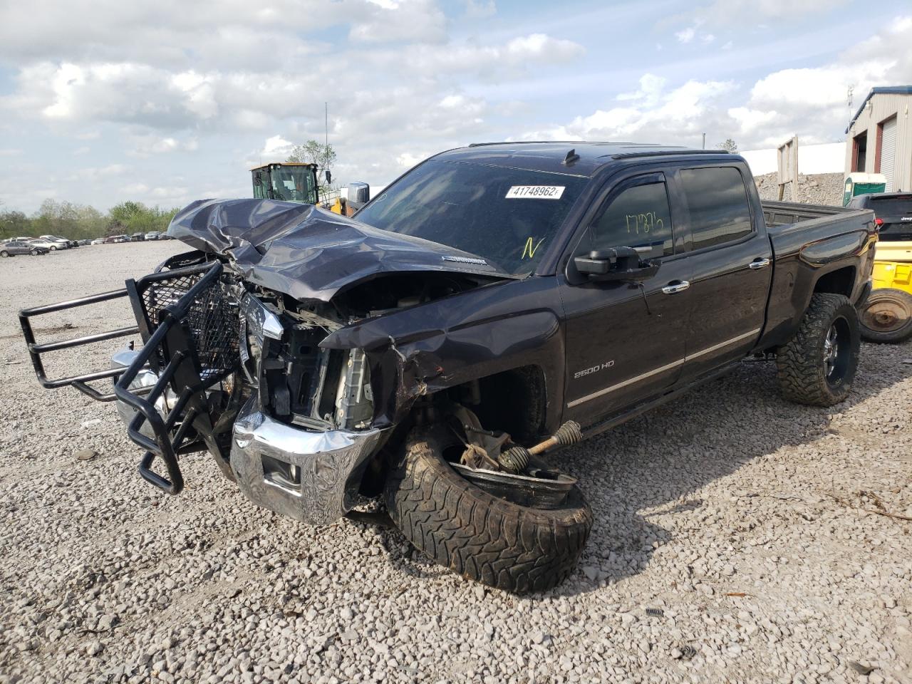 Photo 2 from auction – 2015 CHEVROLET SILVERADO with VIN 1GC1KWE80FF108527
