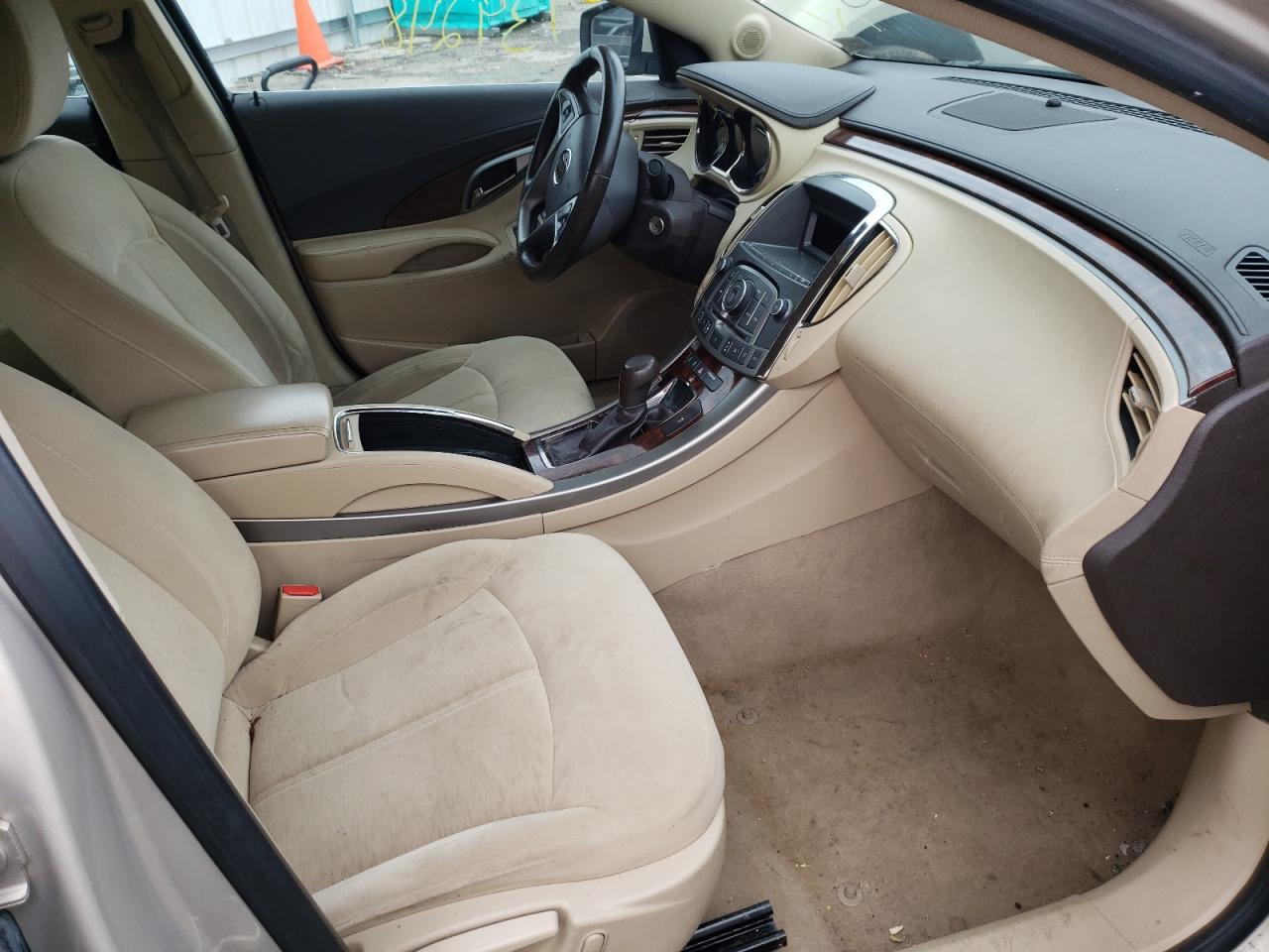 Photo 5 from auction – 2010 BUICK LACROSSE C with VIN 1G4GB5EG2AF126740