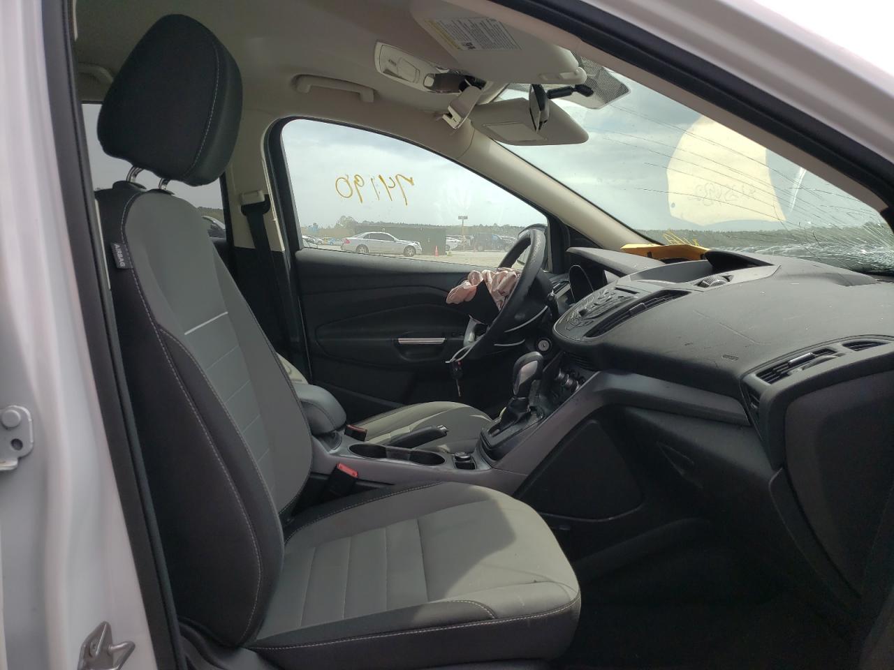 Photo 5 from auction – 2015 FORD ESCAPE SE with VIN 1FMCU0G71FUB95303