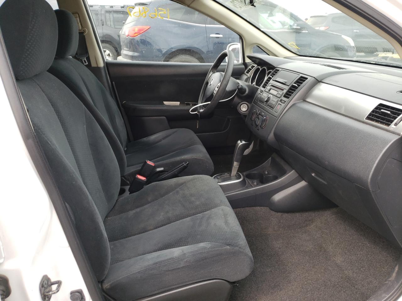 Photo 5 from auction – 2010 NISSAN VERSA S with VIN 3N1BC1CP5AL414929