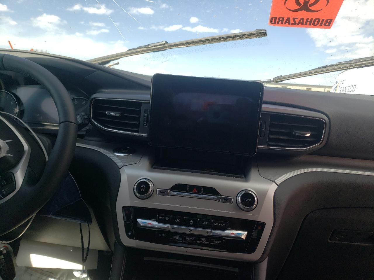 Photo 9 from auction – 2022 FORD EXPLORER X with VIN 1FMSK8DH6NGA34598