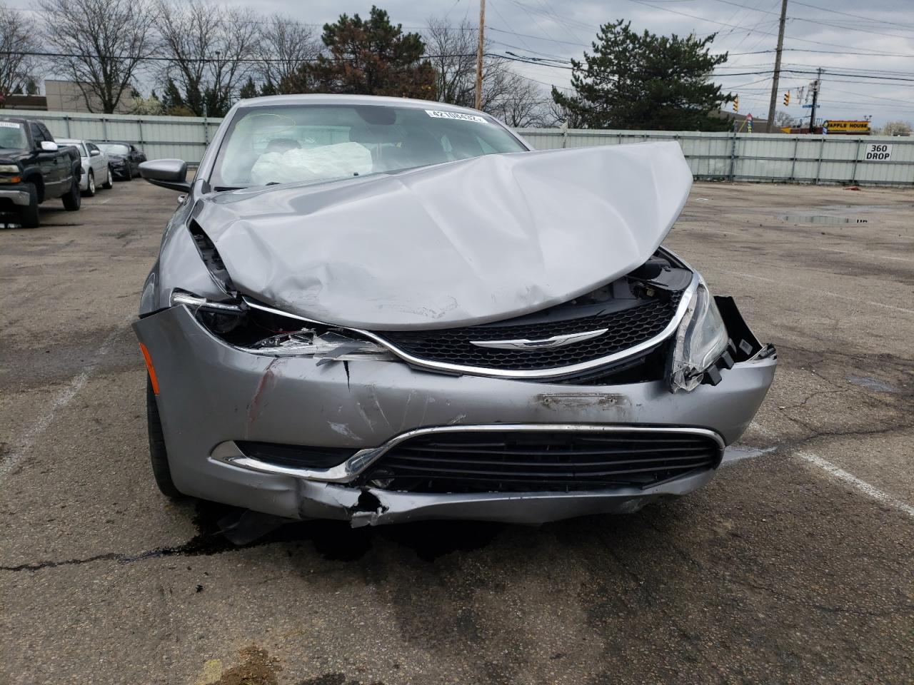 Photo 7 from auction – 2015 CHRYSLER 200 LIMITE with VIN 1C3CCCAB9FN714022