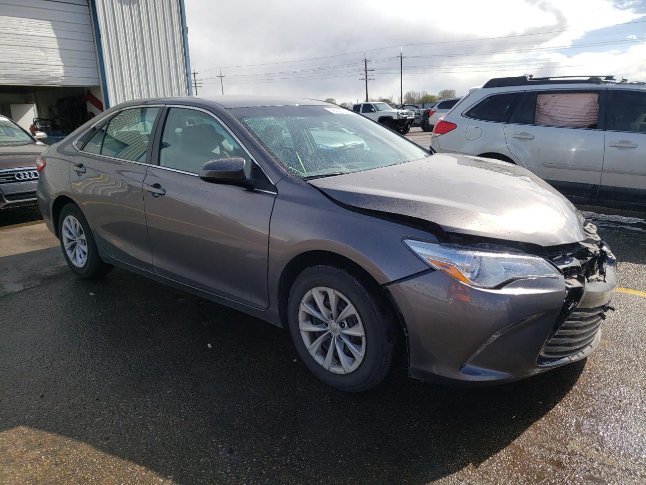 TOYOTA CAMRY LE 2017 with VIN 4T1BF1FK8HU630984 - Photo from auction