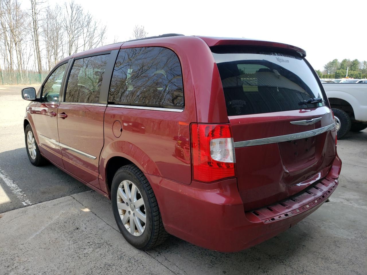 Photo 3 from auction – 2013 CHRYSLER TOWN & COU with VIN 2C4RC1BG3DR649933