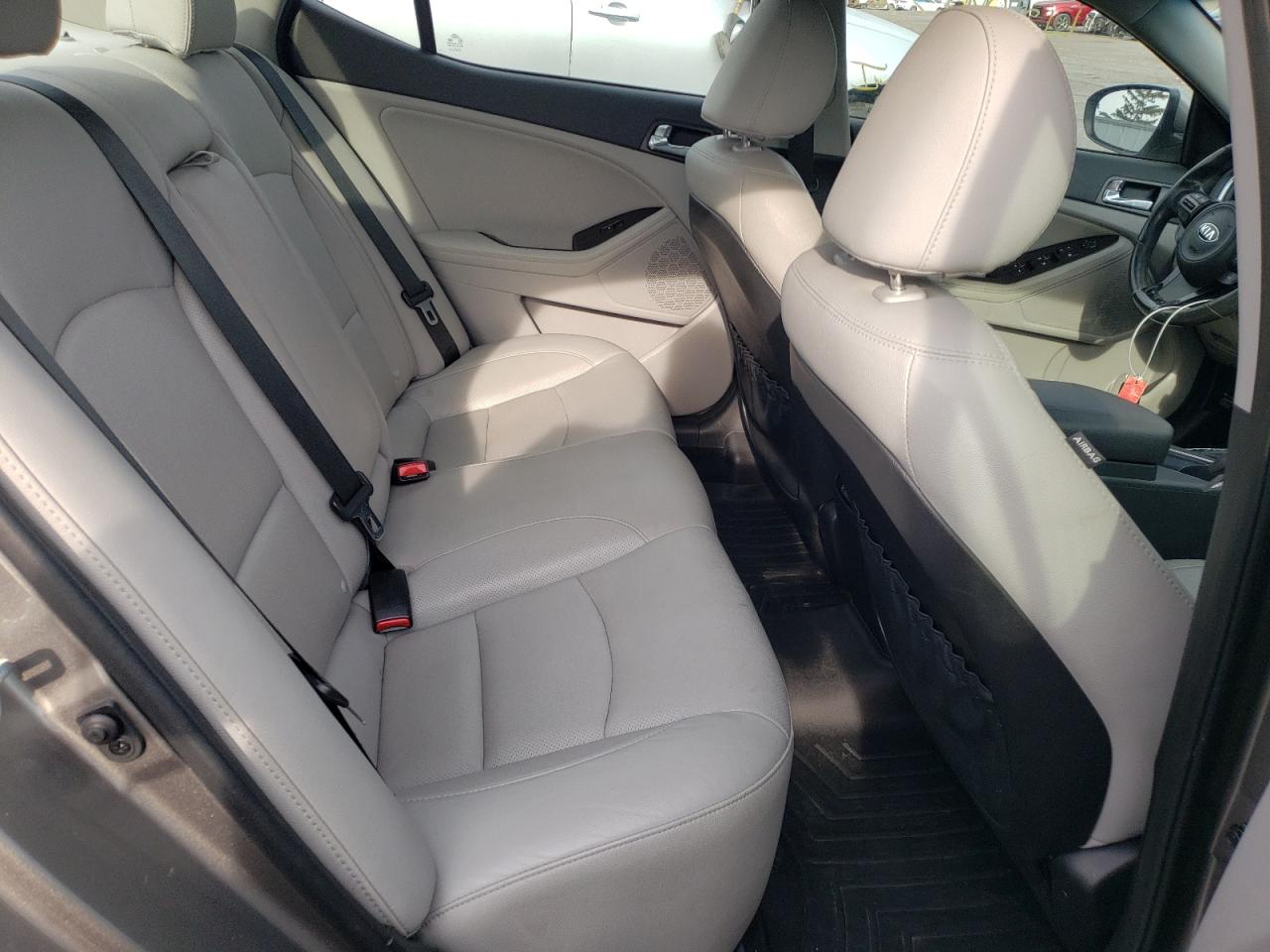 Photo 6 from auction – 2015 KIA OPTIMA EX with VIN 5XXGN4A79FG357879