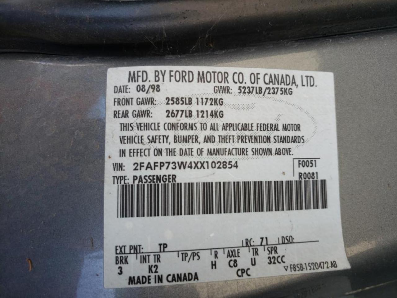 Photo 10 from auction – 1999 FORD CROWN VICT with VIN 2FAFP73W4XX102854