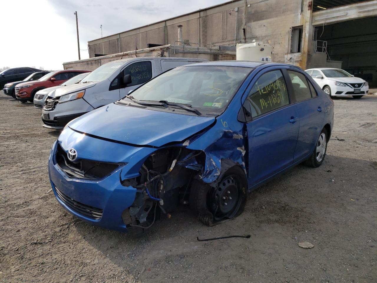 Photo 2 from auction – 2010 TOYOTA YARIS with VIN JTDBT4K30A4066878
