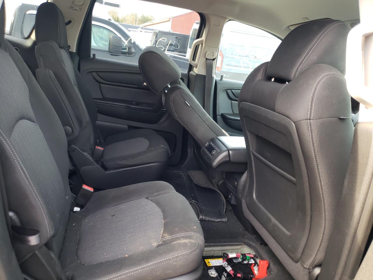Photo 6 from auction – 2017 CHEVROLET TRAVERSE L with VIN 1GNKVHKD8HJ134048