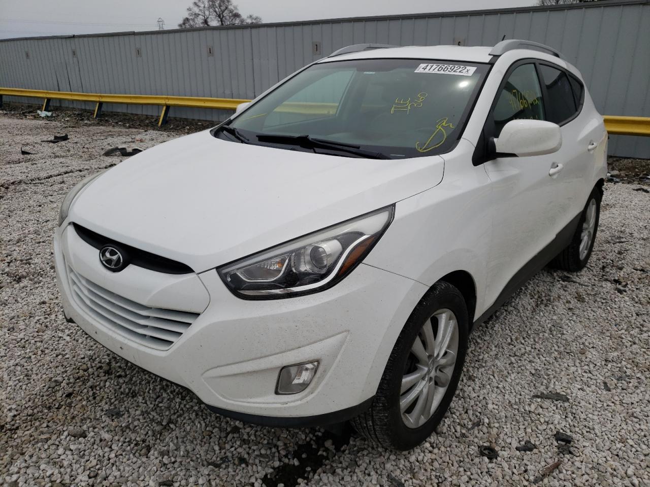Photo 2 from auction – 2015 HYUNDAI TUCSON LIM with VIN KM8JU3AG3FU049129