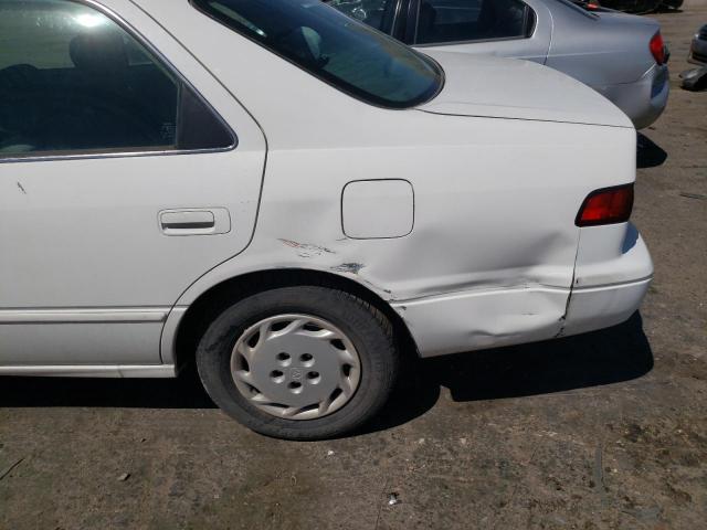 Photo 9 from auction – 1998 TOYOTA CAMRY with VIN JT2BG22K9W0237196