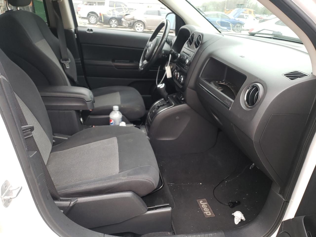 Photo 5 from auction – 2011 JEEP COMPASS SP with VIN 1J4NF1FB6BD170002