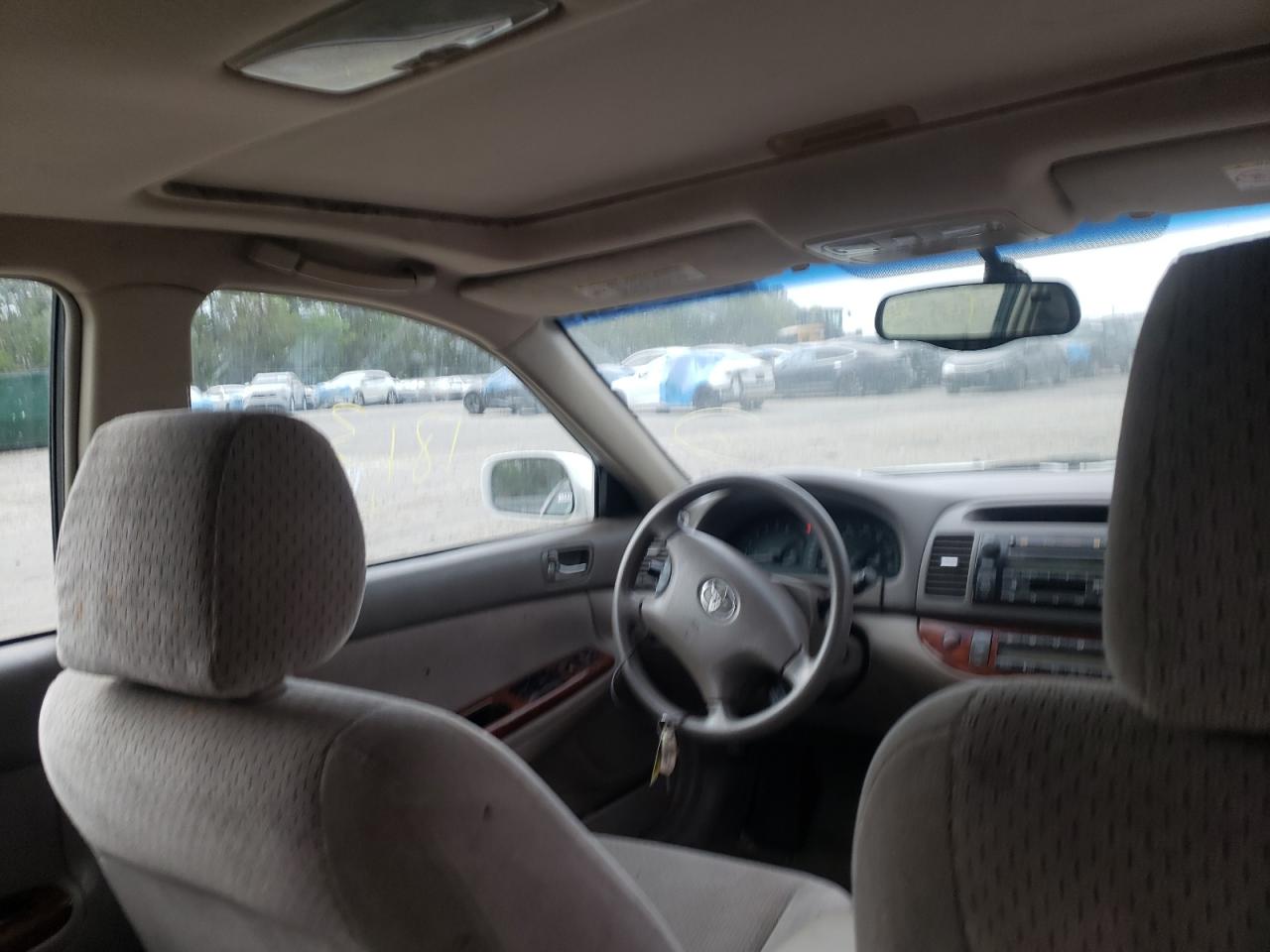 Photo 9 from auction – 2003 TOYOTA CAMRY LE with VIN 4T1BE32K43U130589