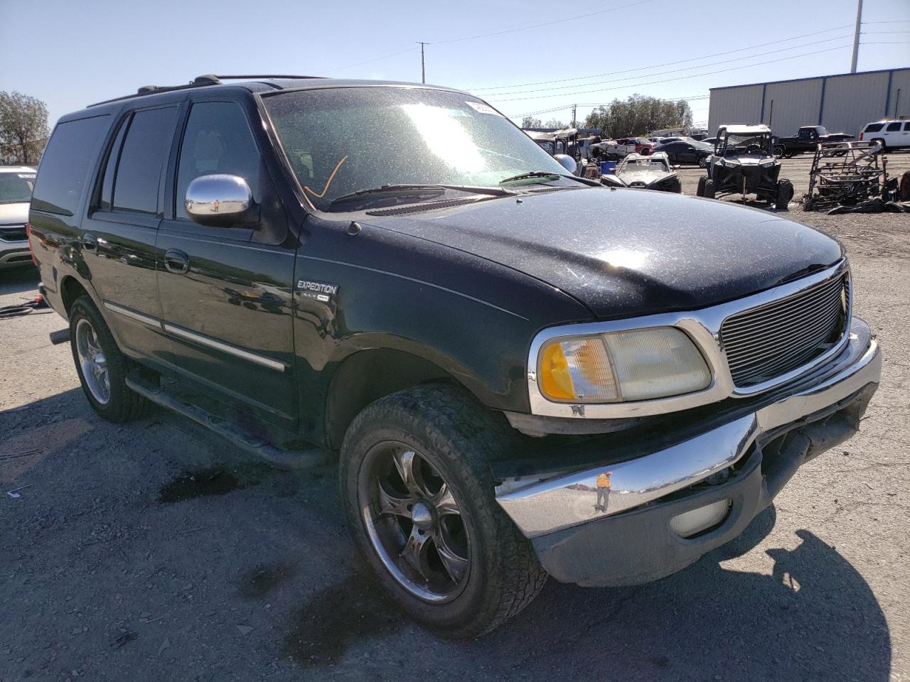 Photo 1 from auction – 1999 FORD EXPEDITION with VIN 1FMPU18L8XLA50480