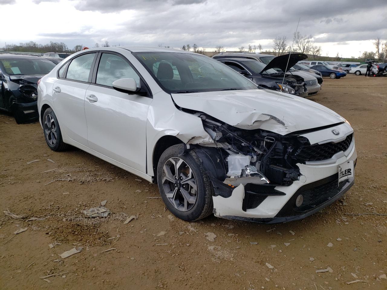 KIA FORTE FE 2020 with VIN 3KPF24AD0LE173056 - Photo from auction