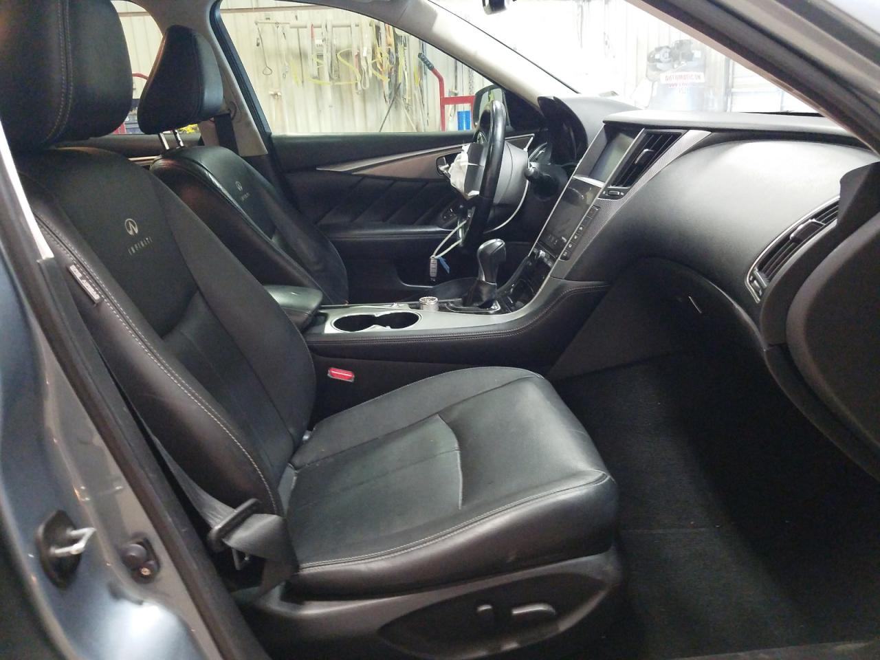Photo 5 from auction – 2014 INFINITI Q50 BASE with VIN JN1BV7APXEM675940