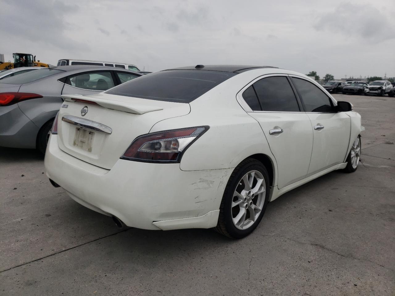 Photo 4 from auction – 2013 NISSAN MAXIMA S with VIN 1N4AA5AP2DC801520