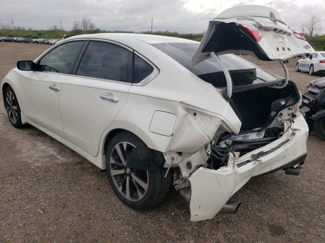 Photo 3 from auction – 2016 NISSAN ALTIMA 2.5 with VIN 1N4AL3AP4GN323978