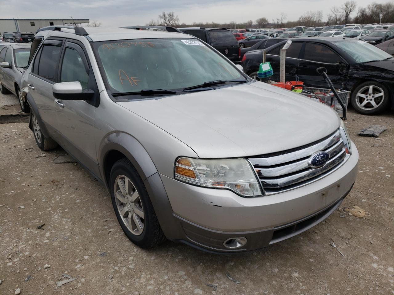 FORD TAURUS X 2008 مع رقم تعريف المركبة 1FMDK02W88GA00453 - صورة من المزاد