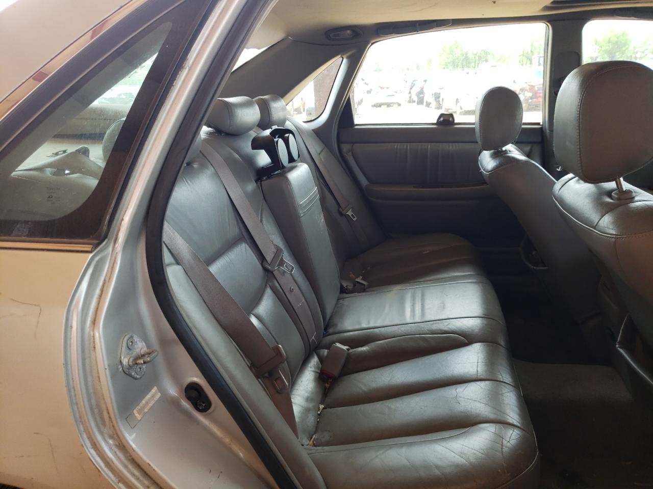 Photo 6 from auction – 2001 TOYOTA AVALON XL with VIN 4T1BF28B71U150847