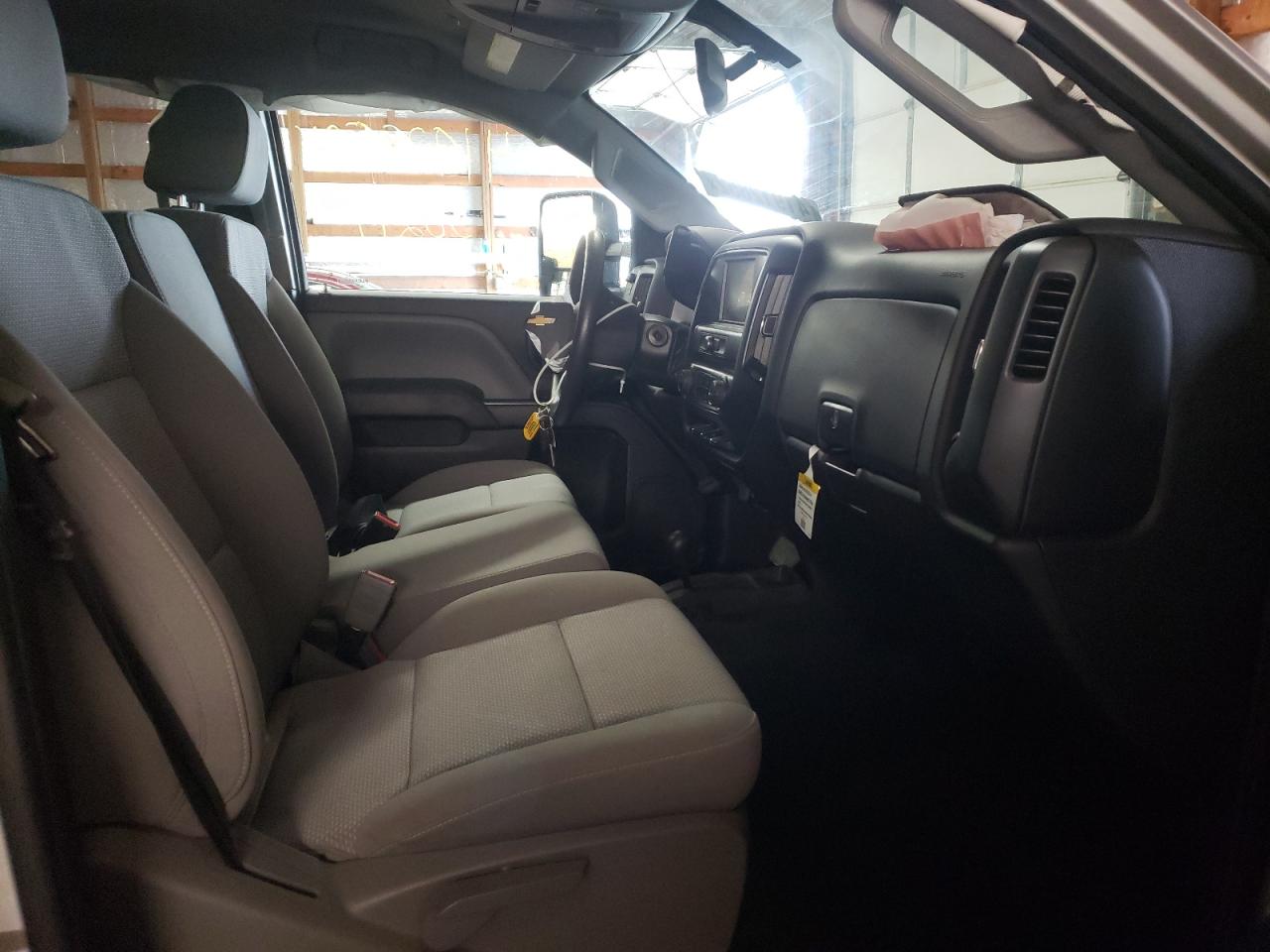 Photo 5 from auction – 2018 CHEVROLET SILVERADO with VIN 1GC1KUEG0JF214366