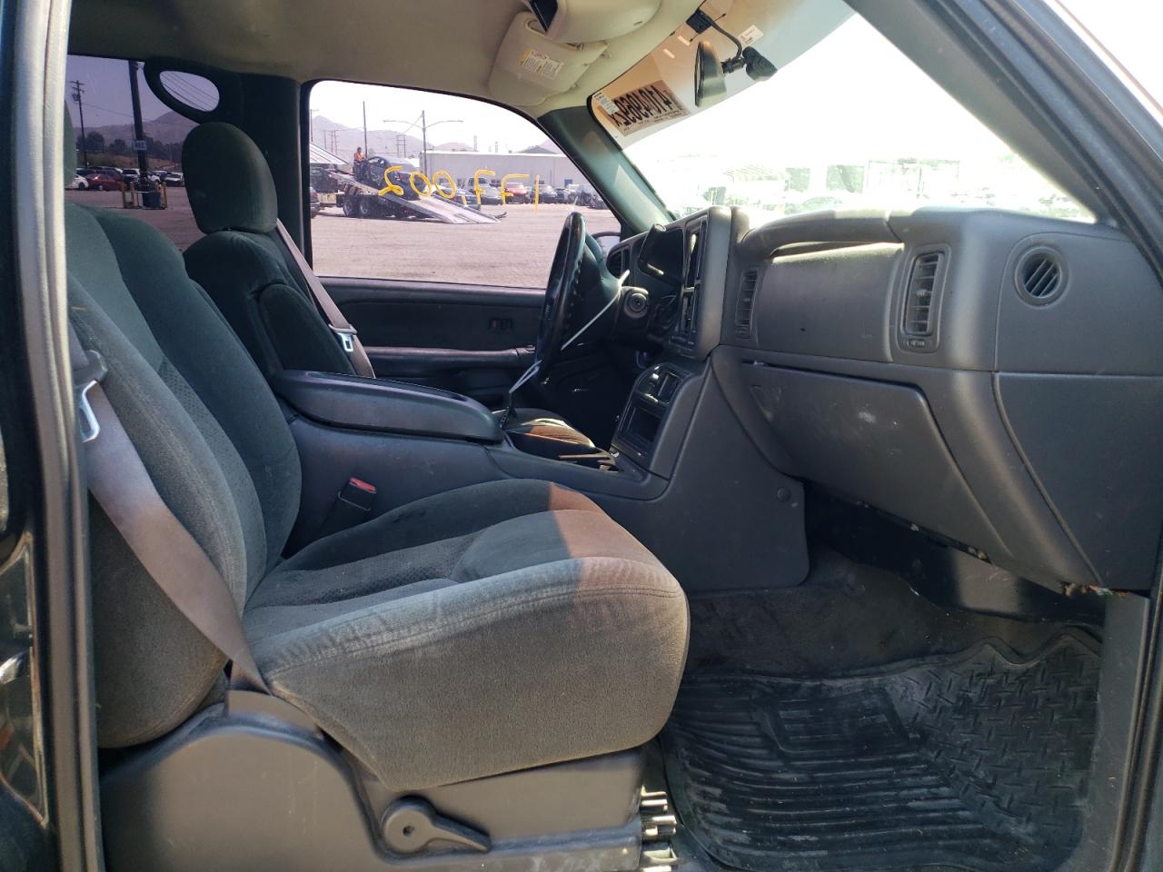 Photo 5 from auction – 2003 CHEVROLET SILVERADO with VIN 1GCGC13U53F193743
