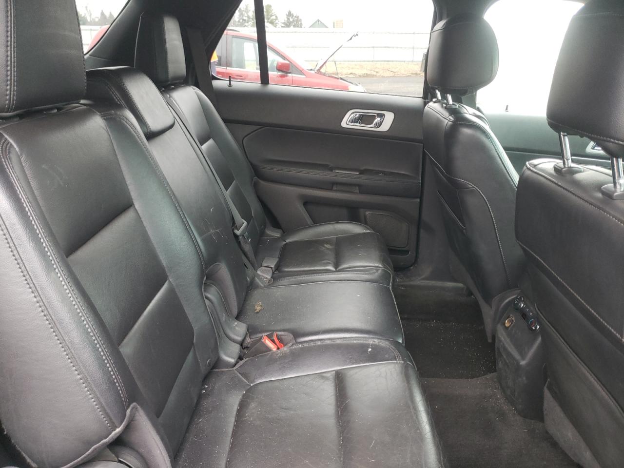 Photo 6 from auction – 2011 FORD EXPLORER X with VIN 1FMHK8D83BGA26206