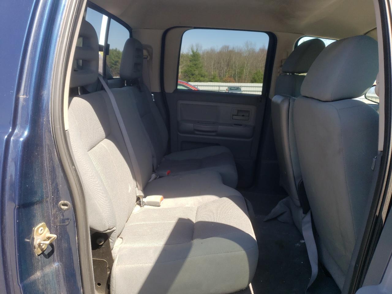 Photo 6 from auction – 2005 DODGE DAKOTA QUA with VIN 1D7HW48N05S115773