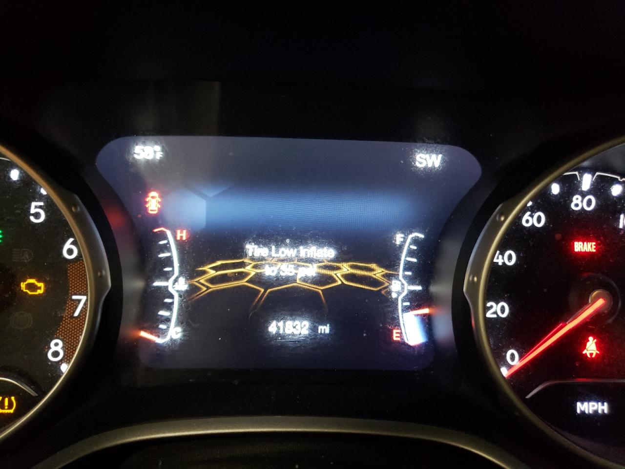 Photo 8 from auction – 2019 JEEP COMPASS LA with VIN 3C4NJDBBXKT602063