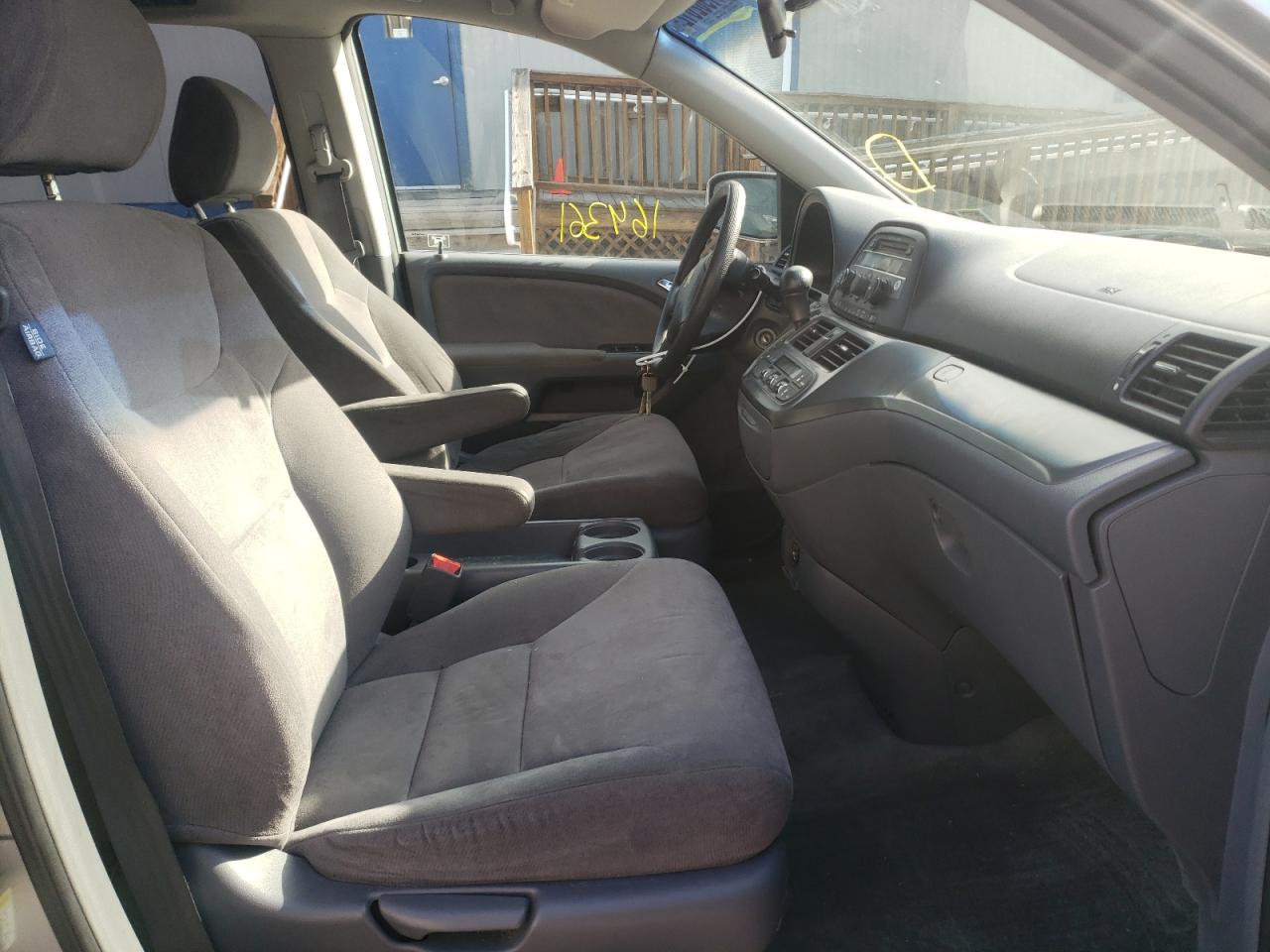 Photo 5 from auction – 2005 HONDA ODYSSEY EX with VIN 5FNRL38455B111482