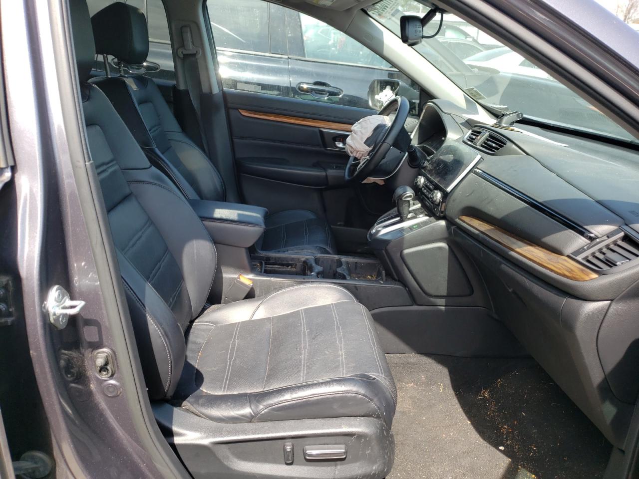 Photo 5 from auction – 2018 HONDA CR-V TOURI with VIN 7FARW2H98JE092907
