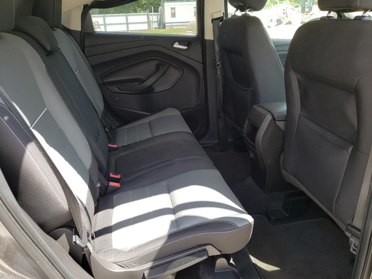 Photo 6 from auction – 2015 FORD ESCAPE SE with VIN 1FMCU9G96FUC81048