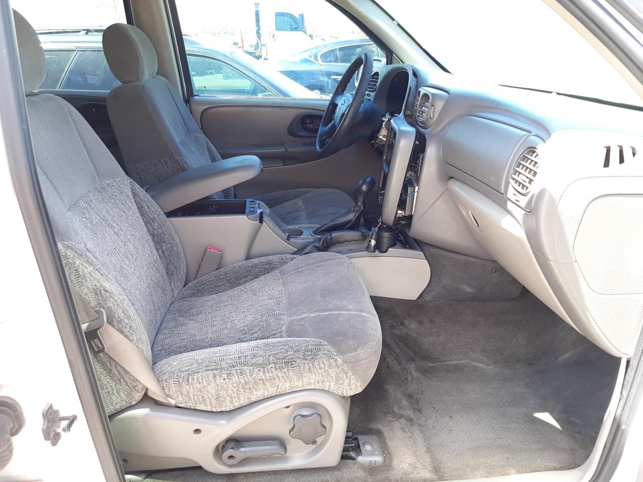 Photo 5 from auction – 2003 CHEVROLET TRAILBLAZE with VIN 1GNDT13S632114967