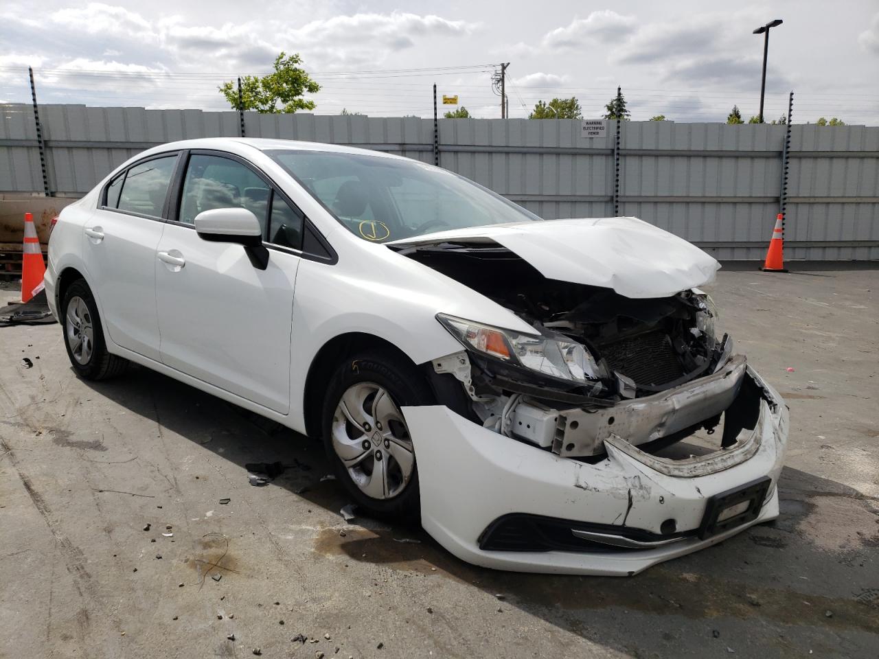 HONDA CIVIC LX 2014 z numerem VIN 19XFB2F5XEE083664 - Zdjęcie z aukcji