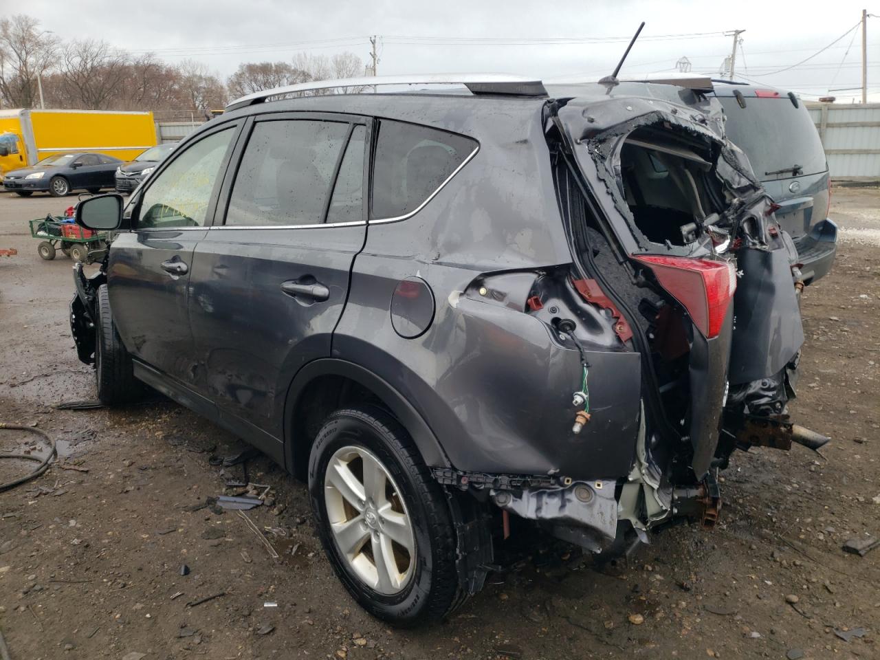 Photo 3 from auction – 2013 TOYOTA RAV4 XLE with VIN JTMRFREV9DD028294