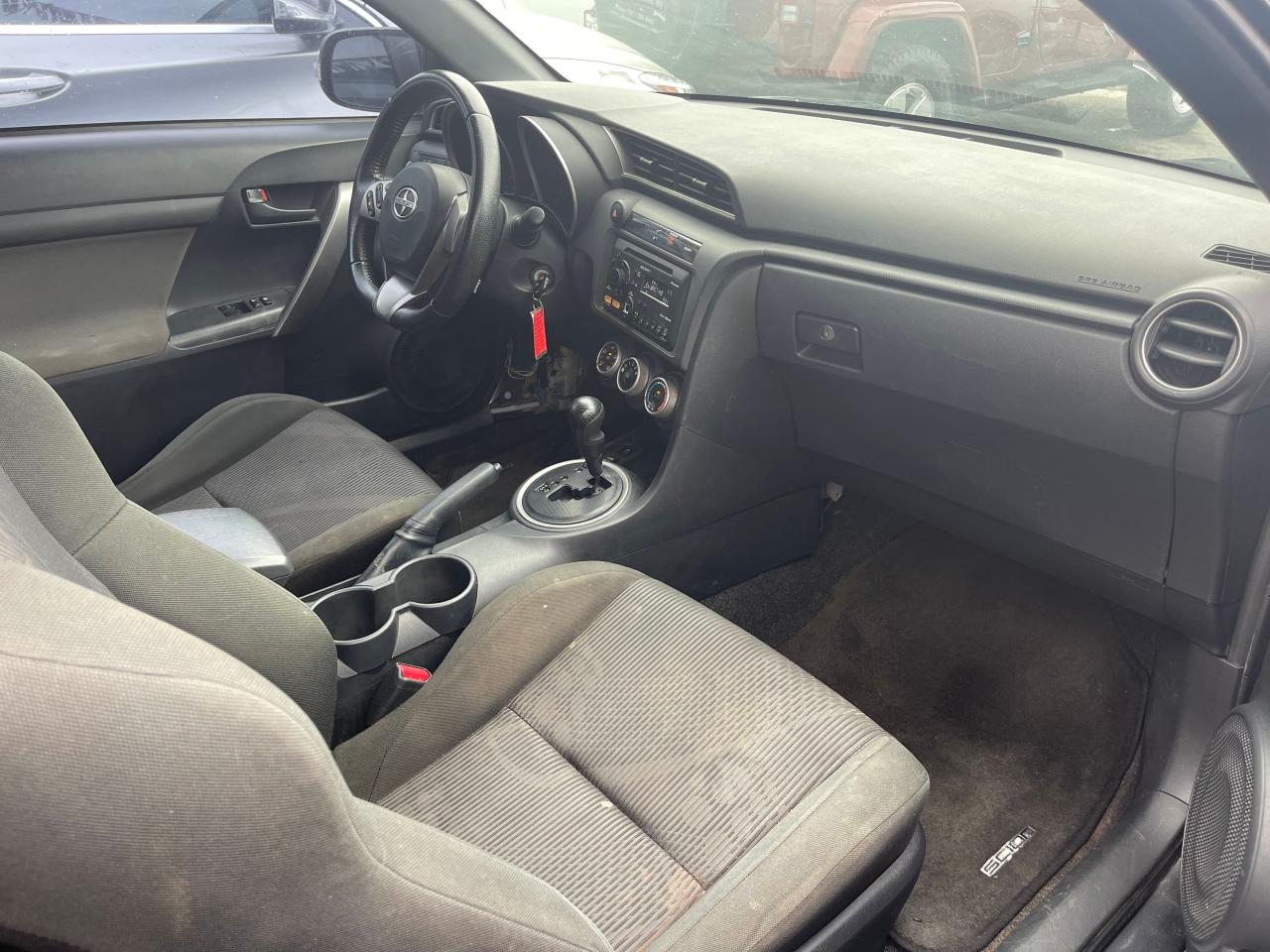 Photo 5 from auction – 2012 TOYOTA SCION TC with VIN JTKJF5C7XC3027632