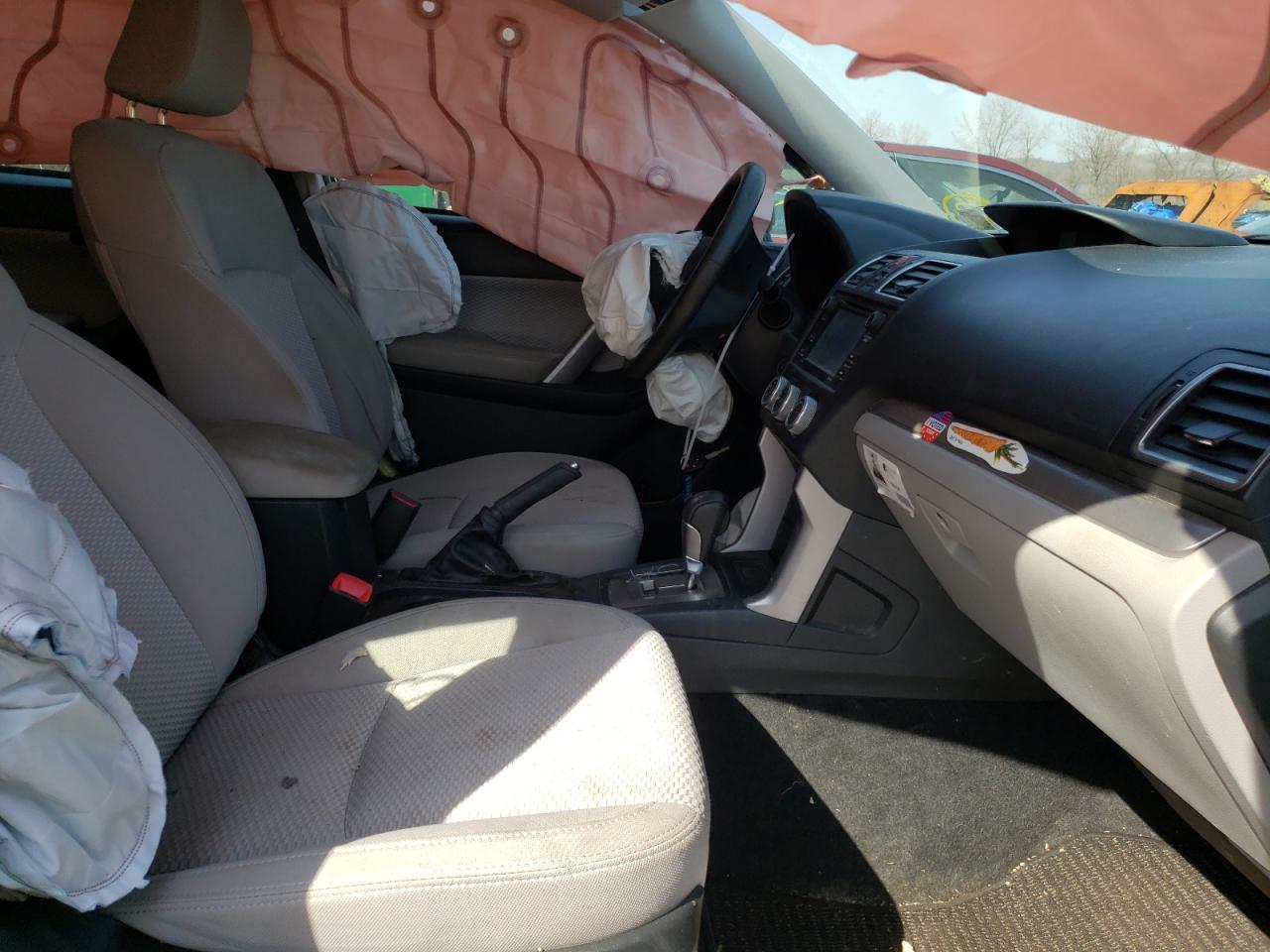 Photo 5 from auction – 2017 SUBARU FORESTER 2 with VIN JF2SJABC0HH515128